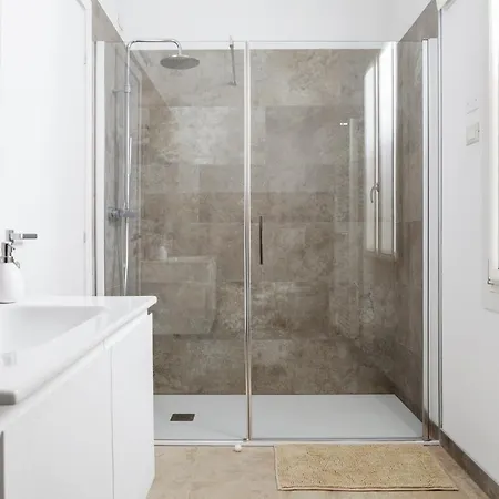 ベッド・アンド・ブレックファスト Al Reparo 3*